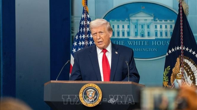 Tổng thống Mỹ Donald Trump phát biểu tại cuộc họp báo ở Nhà Trắng, Washington, D.C., ngày 20/1/2026. (Ảnh: THX/TTXVN)