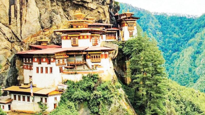 Với thiên nhiên tươi đẹp, Bhutan là điểm đến hấp dẫn với du khách Việt Nam.