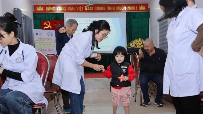 Trẻ em khuyết tật dưới 16 tuổi trên địa bàn tỉnh Phú Thọ mắc các khuyết tật: Dị tật vùng mặt, di chứng sau bỏng, khuyết tật vận động, khuyết tật mắt, khuyết tật tai, khuyết tật sinh dục, hậu môn, các loại u bướu lành tính khác... đều được khám miễn phí.