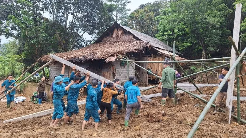 Chương trình xóa nhà tạm, nhà dột nát được tăng tốc triển khai trên toàn quốc.