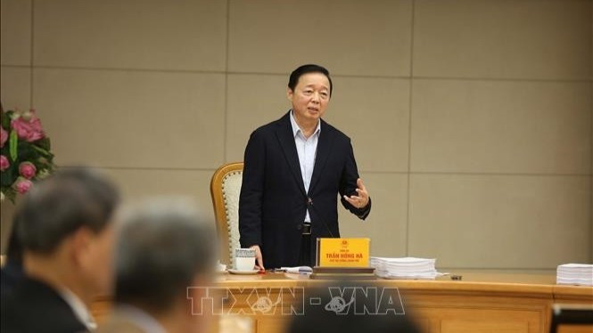 Phó Thủ tướng Trần Hồng Hà phát biểu tại cuộc họp. (Ảnh: TTXVN)