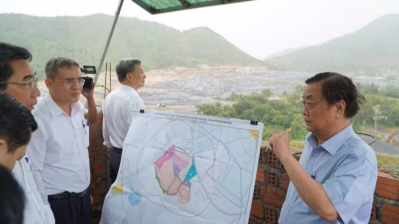 Đoàn giám sát đã khảo sát thực địa tại Khu liên hợp xử lý chất thải rắn Khánh Sơn, thành phố Đà Nẵng. (Ảnh: TT)