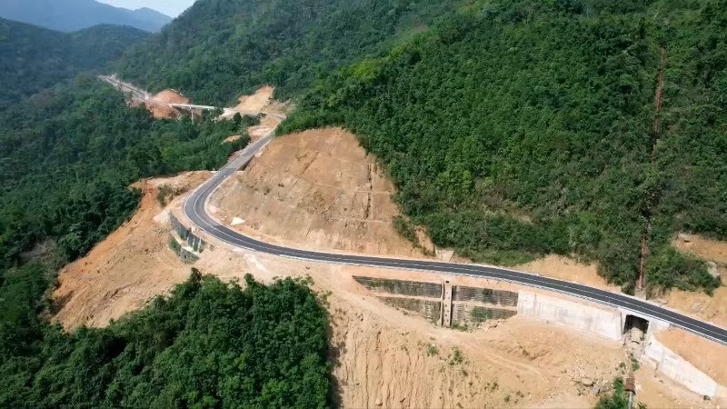 Dự án đường thành phố Bắc Kạn đi hồ Ba Bể, kết nối sang Na Hang (Tuyên Quang) cơ bản hoàn thành đoạn tới hồ Ba Bể. 