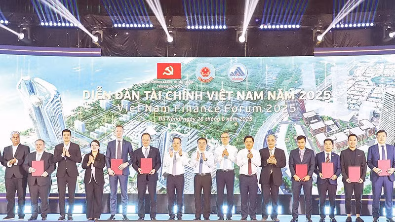 Đà Nẵng tạo cơ hội thu hút các nhà đầu tư tài chính đến thành phố.