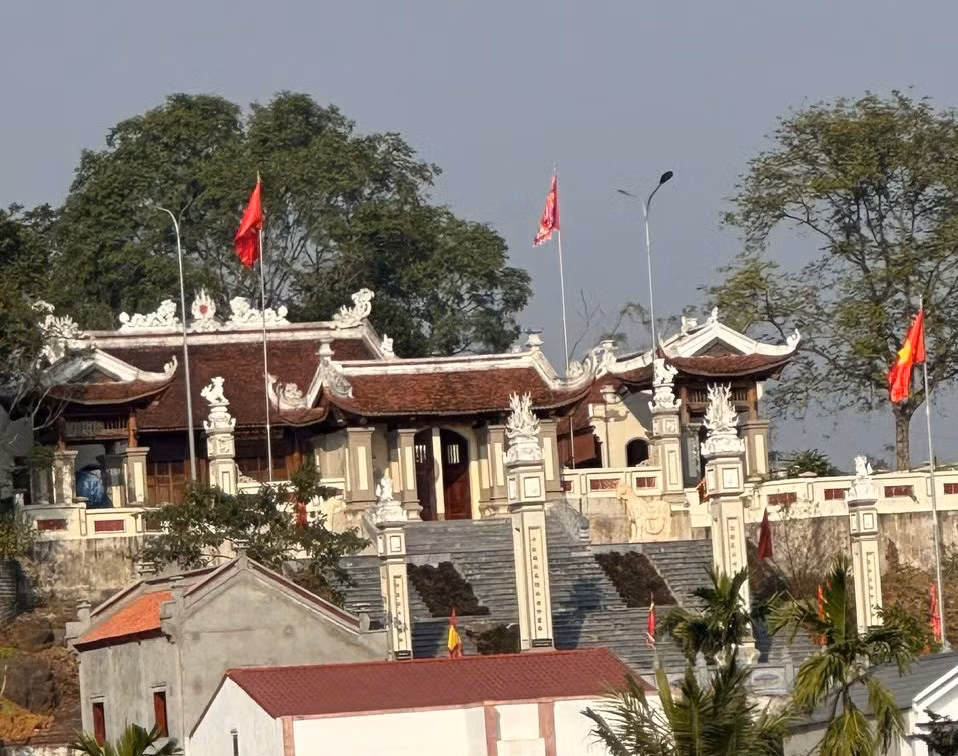 tn1.jpg