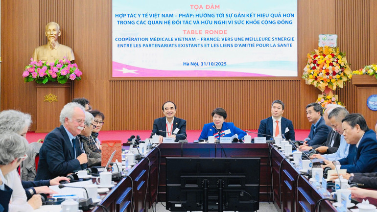 Делегати обговорили це на семінарі. pv1.jpg