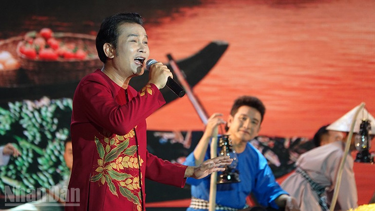 Nghệ sĩ Nhân dân Hữu Quốc tham gia chương trình. ndo_bl_dsc04421.jpg