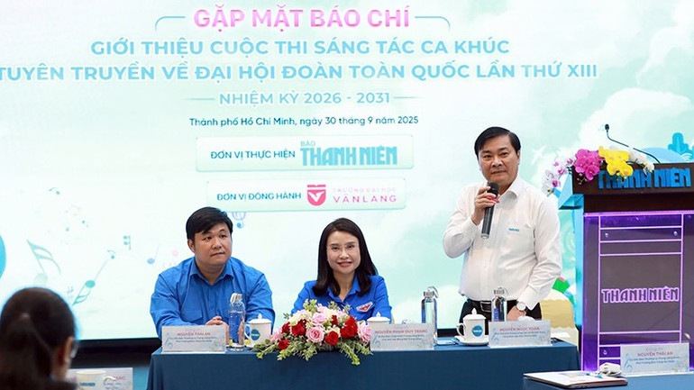 Nhà báo Nguyễn Ngọc Toàn, Tổng Biên tập Báo Thanh Niên phát biểu tại chương trình. (Ảnh Ban tổ chức) z7066792258472-8e73488197d161256b0a8bbd5359110f.jpg