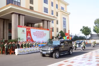 Lực lượng Công an tỉnh Đắk Lắk ra quân thực hiện đợt cao điểm trấn áp tội phạm.
