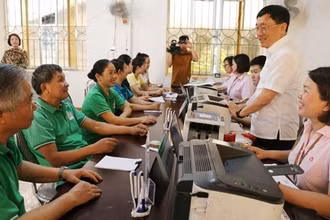 Ngân hàng Chính sách xã hội hỗ trợ về nguồn vốn vay kịp thời để bà con phát triển kinh tế gia đình.
