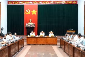 Quang cảnh cuộc họp. (Ảnh: QV)
