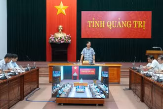 Ủy ban nhân dân tỉnh Quảng Trị tổ chức buổi làm việc về công tác giải phóng mặt bằng Dự án đường sắt tốc độ cao. (Ảnh: QN)