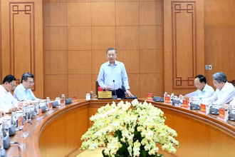Tổng Bí thư, Chủ tịch nước Tô Lâm chủ trì làm việc với Đảng ủy Chính phủ và các cơ quan về công tác phòng, chống bão, lũ, thiên tai cực đoan và biến đổi khí hậu từ nay đến hết năm 2026. (Ảnh: ĐĂNG KHOA)