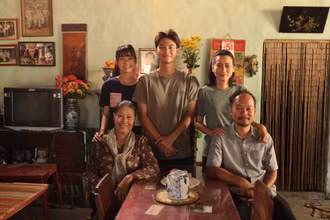 Cảnh trong phim Lật mặt 8. 