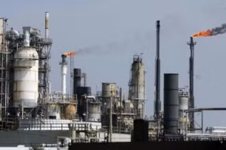 Giá dầu giảm một phần do lo ngại OPEC+ sẽ tăng mạnh sản lượng trong tháng 8. (Ảnh minh họa: TTXVN)