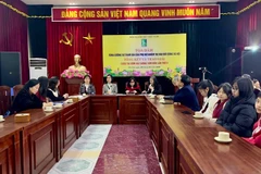 Các đại biểu tham gia thảo luận, chia sẻ thông tin tại buổi Tọa đàm.