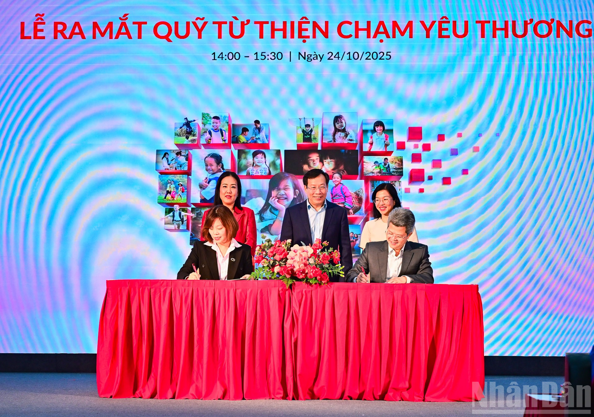 Ký kết thỏa thuận chiến lược của Bệnh viện Mắt trung ương và Quỹ từ thiện Chạm yêu thương. ndo_br_1.jpg