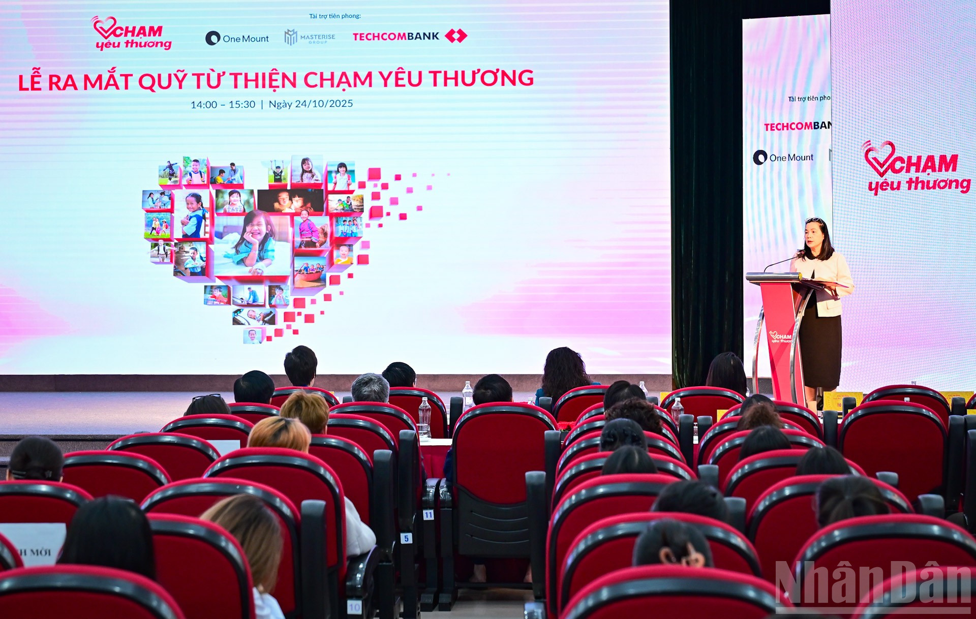 Vụ trưởng Vụ tổ chức phi chính phủ, Bộ Nội vụ Thang Thị Hạnh phát biểu tại buổi lễ. ndo_br_5.jpg