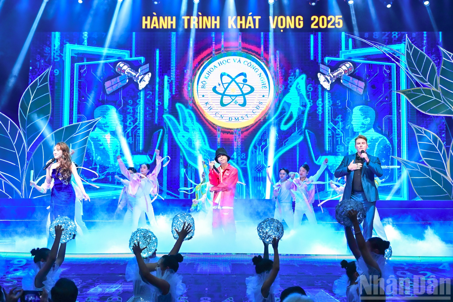 ការបើកដំណើរការកម្មវិធី។ ndo_br_cd-htkv-8.jpg