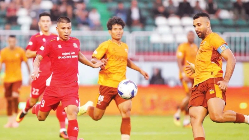 V-League 2024: Công An TP Thắng Nhỏ, SLNA Giữ Sân Nhà, Ninh Bình Hòa Đà Nẵng
