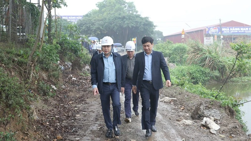 EVNNPT Tăng Tốc Đầu Tư Lưới Điện, Giải Quyết Điểm Nghẽn Giải Phóng Mặt Bằng