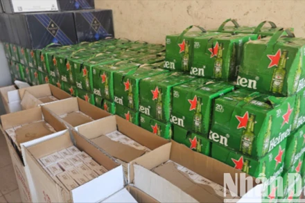 Lượng lớn bia, rượu, thuốc lá nhập lậu bị thu giữ.