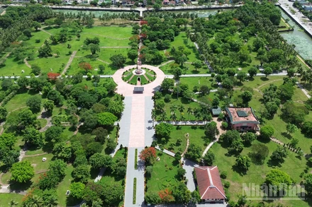 Thành cổ Quảng Trị nhìn từ trên cao.