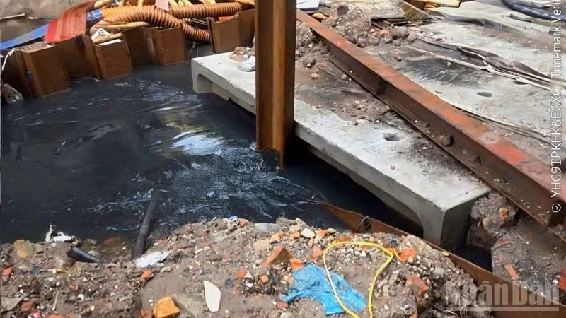 Các đơn vị thoát nước đã triển khai lực lượng, phương tiện ứng trực tại các vị trí trọng yếu.