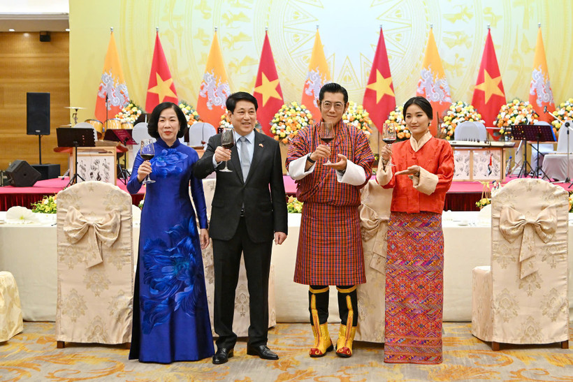 Chủ tịch nước Lương Cường chủ trì chiêu đãi cấp nhà nước Quốc vương Bhutan (ảnh Thủy Nguyên)