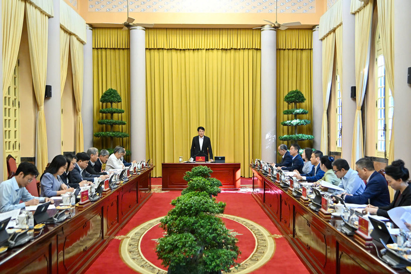 Chủ tịch nước Lương Cường chủ trì họp giao ban công tác với Văn phòng Chủ tịch nước.(Ảnh: Thủy Nguyên)