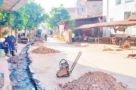 Phường Phan Đình Phùng (Thái Nguyên) thực hiện chỉnh trang, thoát nước ngõ phố trên địa bàn.