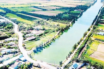 Hồ chứa nước ngọt kênh Lấp (xã Tân Xuân, tỉnh Vĩnh Long) phát huy hiệu quả trong việc trữ nước ngọt phục vụ sản xuất và sinh hoạt.