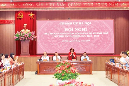 Hội nghị của Tiểu ban Văn kiện Đại hội Đảng bộ thành phố Hà Nội lần thứ 18, nhiệm kỳ 2025-2030 cho ý kiến về việc tiếp thu, hoàn thiện dự thảo Báo cáo chính trị trình Đại hội Đảng bộ thành phố lần thứ 18.
