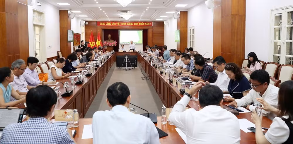 Bộ VHTTDL họp báo cáo tiến độ triển khai dự thảo Nghị quyết của Bộ Chính trị về Chấn hưng và phát triển văn hóa Việt Nam trong kỷ nguyên mới. (Ảnh: TRẦN HUẤN)