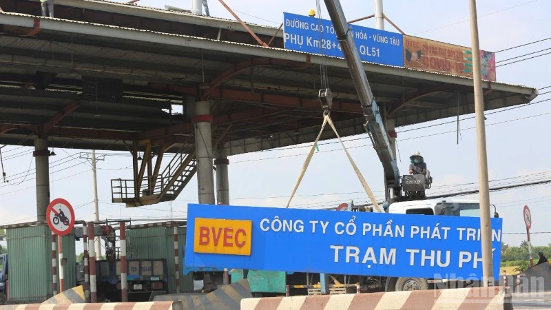 Đồng Nai Tháo Dỡ Trạm Thu Phí T1, T2 Trên Quốc Lộ 51 Để Đảm Bảo An Toàn Giao Thông