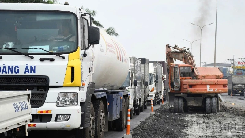 Đồng Nai sửa chữa khẩn cấp Quốc lộ 51, tháo dỡ trạm thu phí bỏ hoang