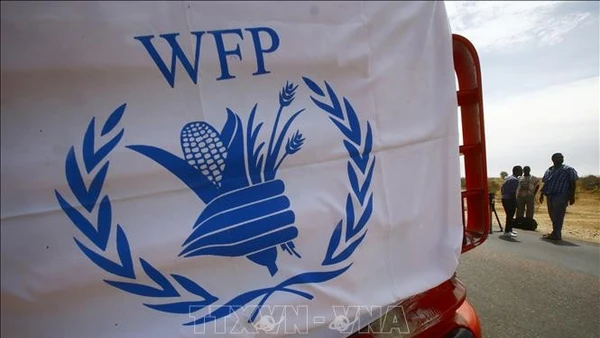 Xe tải chở hàng viện trợ nhân đạo của Chương trình Lương thực thế giới (WFP). (Ảnh tư liệu: TTXVN)