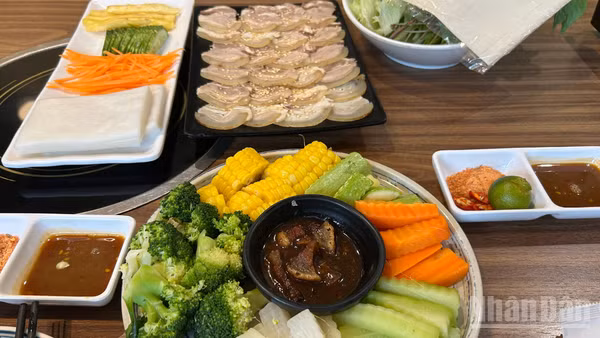 Để khai thác hiệu quả tiềm năng từ ẩm thực, ngành du lịch cần có một chiến lược thống nhất. (Ảnh: CHIÊU ANH)