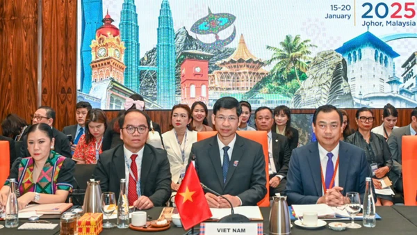Đoàn Việt Nam tham dự Diễn đàn Du lịch ASEAN 2025.
