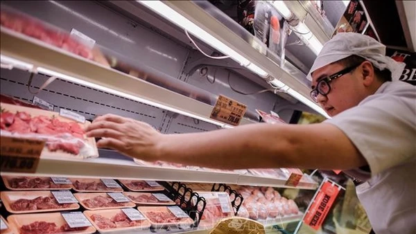 Thịt bò nhập khẩu được bày bán tại một siêu thị ở Hong Kong, Trung Quốc. (Ảnh tư liệu: TTXVN)