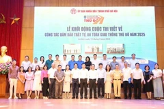 Các đại biểu tham gia Lễ khởi động.