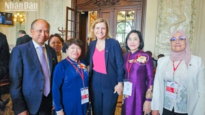 Phó Chủ tịch Quốc hội Nguyễn Thị Thanh gặp Chủ tịch Hạ viện Pháp Yael Braun-Pivet.
