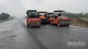 Bộ Xây dựng sẽ tạo điều kiện tối đa cho doanh nghiệp tư nhân khi tham gia vào các dự án xây dựng giao thông.