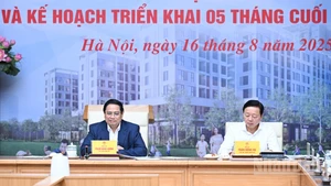 Thủ tướng Phạm Minh Chính chủ trì Hội nghị sơ kết việc thực hiện chỉ tiêu phát triển nhà ở xã hội 7 tháng đầu năm 2025.