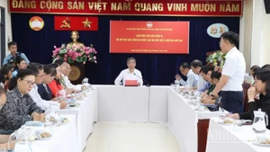 Ủy ban Mặt trận Tổ quốc Việt Nam Thành phố Hồ Chí Minh đã có buổi làm việc với lãnh đạo các sở, ngành, tổ chức chính trị-xã hội trên địa bàn nhằm đánh giá tình hình, triển khai công tác hỗ trợ cho các địa phương bị ảnh hưởng bởi cơn bão số 3 vừa qua (Ảnh: Vũ Hoàng)