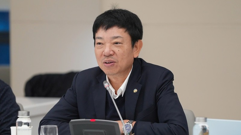 Phó Tổng Giám đốc Vietnam Airlines Đinh Văn Tuấn.