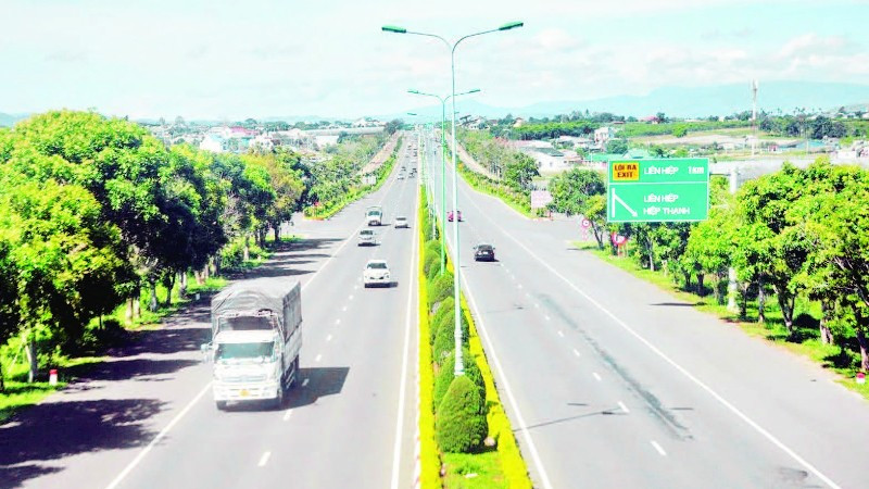 Tuyến cao tốc Liên Khương-Prenn được đưa vào sử dụng hơn 16 năm nay.