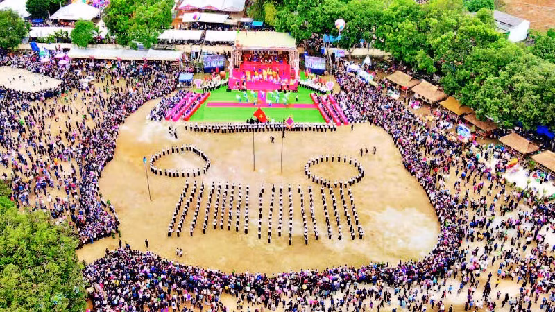 Nghi thức Mo Mường được thực hiện trong tất cả các lễ hội lớn của người dân tộc Mường.