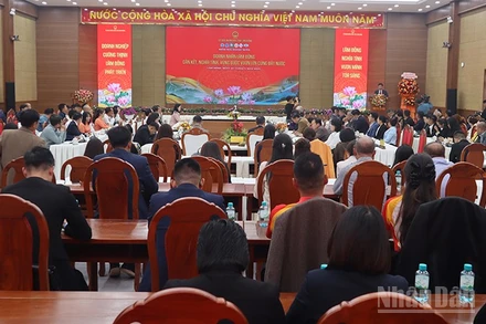 Quang cảnh chương trình “Điểm hẹn Doanh nhân”.