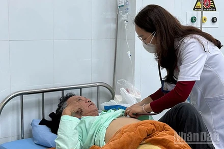 Ông M. đang dần hồi phục sau quá trình điều trị do bị ngộ độc.